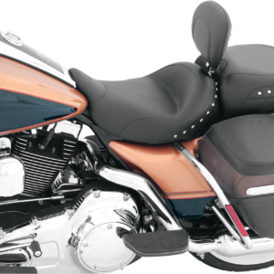 Wide Solo Seat - With Backrest - Black - Studded W/Concho - FL '08+