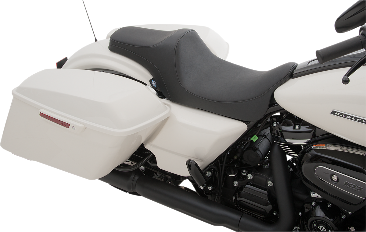 Predator III Seat - Smooth - FL '08-'23 - Image 3