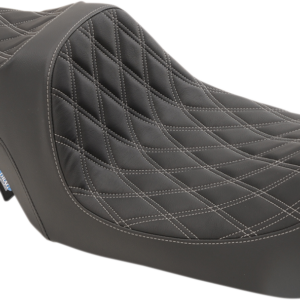 Predator III Seat - Double Diamond - Silver Stitched - FL '08-'23