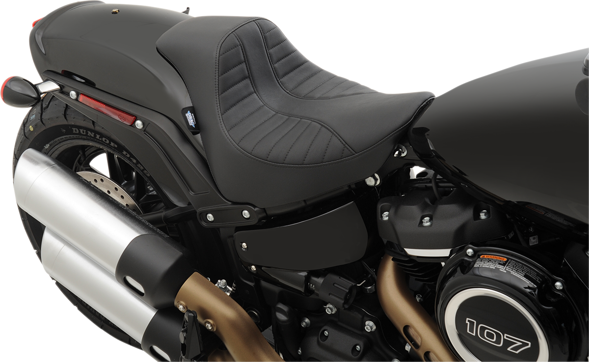 EZ-Solo Seat - Scorpion Stitch - Vinyl - FXFB/S '18-'22 - Image 4
