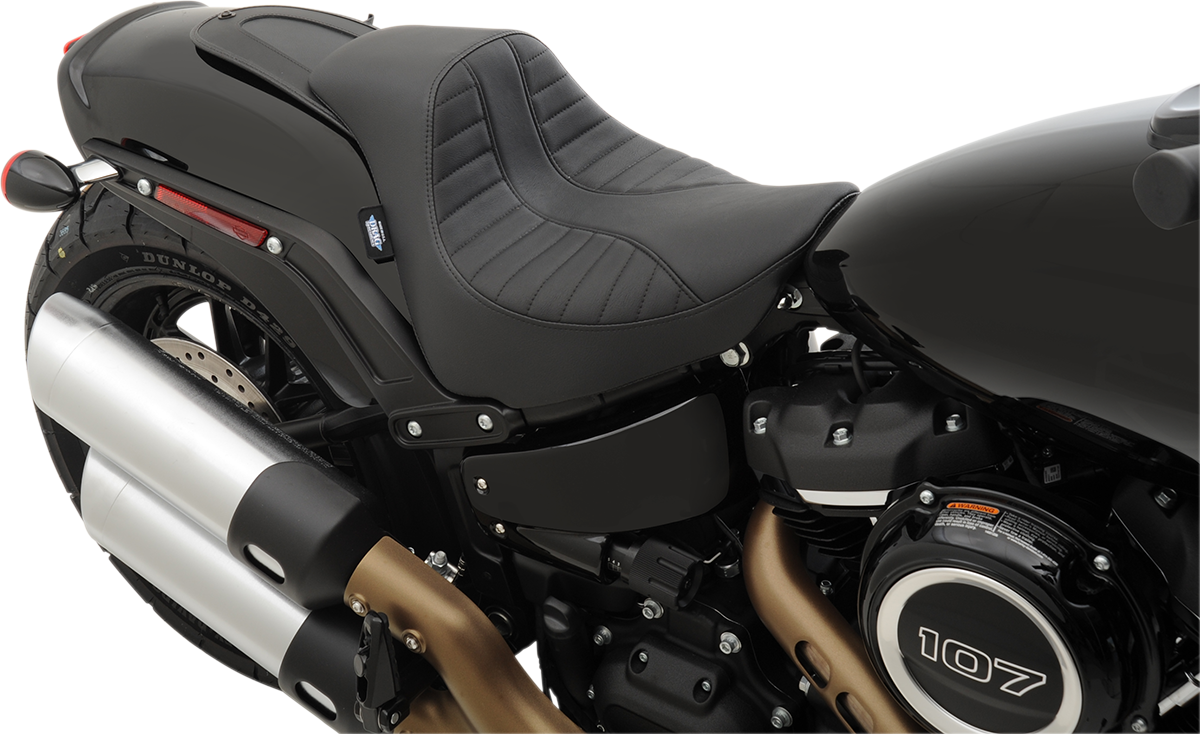 EZ-Solo Seat - Scorpion Stitch - Vinyl - FXFB/S '18-'22 - Image 2
