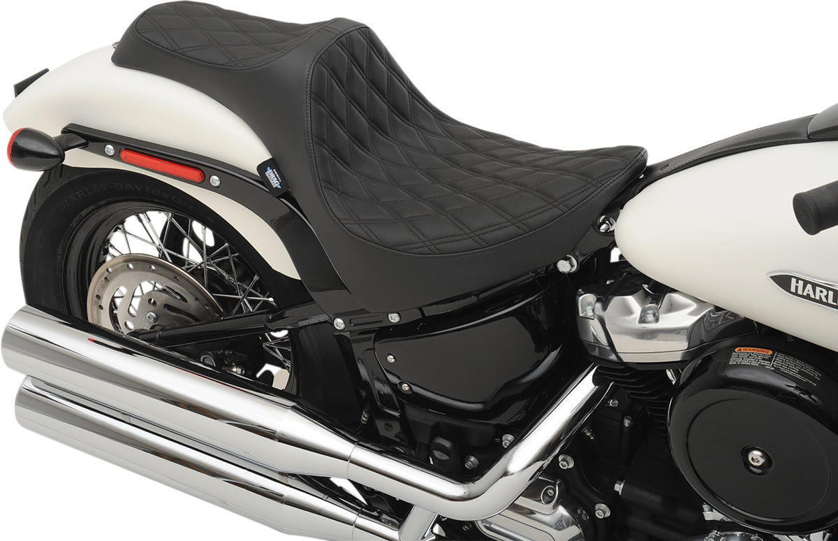 Predator III Seat - Double Diamond - Black Stitching - FL/FX '18-'22