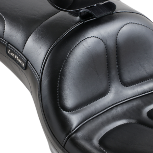 Maverick Seat - with Backrest - Stitched - Black - FLD/FXD '06-'17