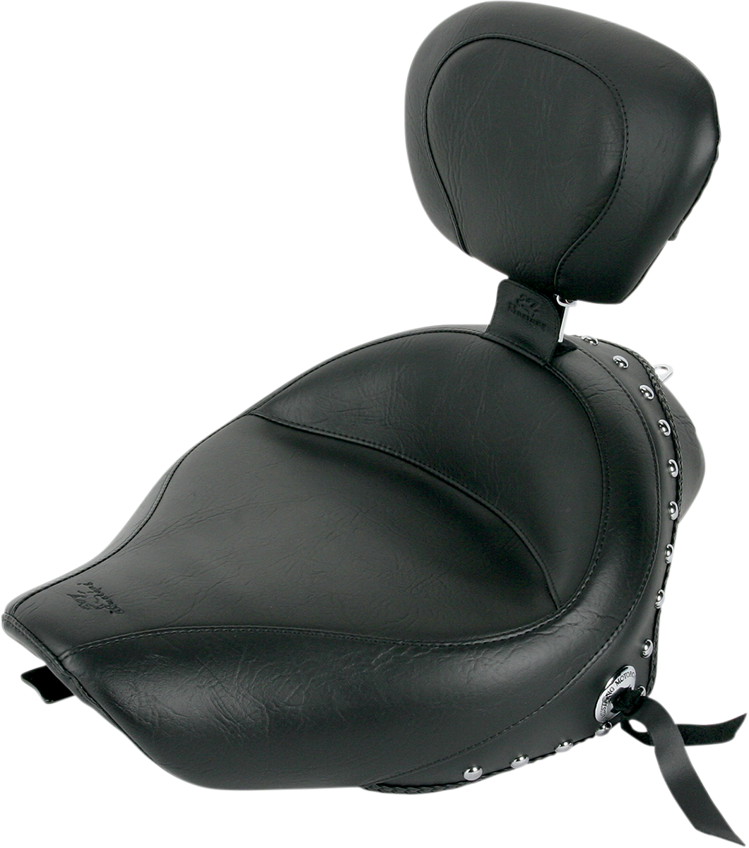 Wide Solo Seat - With Backrest - Black - Studded W/Concho - XL '04-'20
