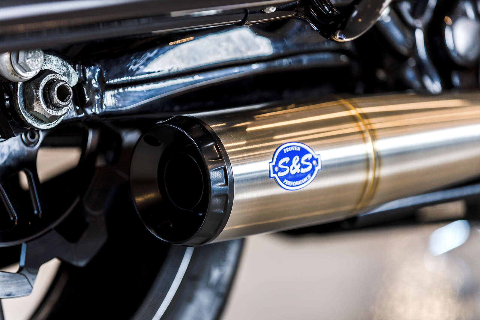 2-into-1 Diamondback Exhaust System - Stainless Steel - 50-State - Image 3