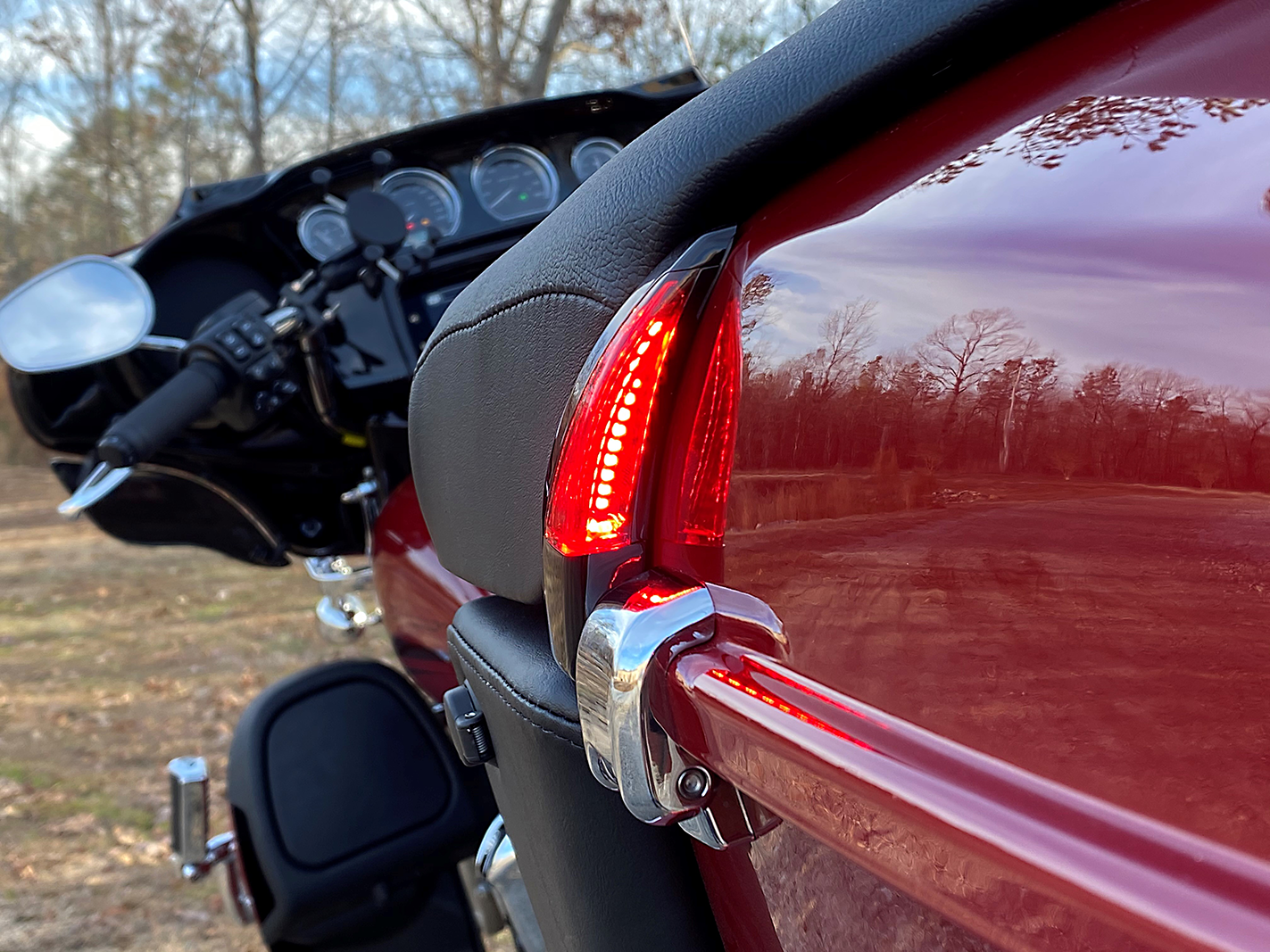 Sequential Tour Pak Seat Back Rest LED Lights - Black/Red - FLH - Image 4