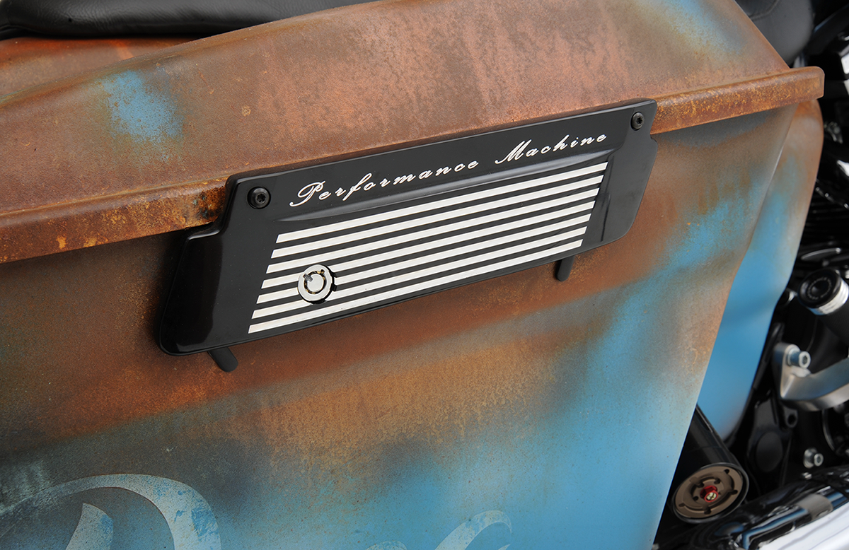 Saddlebag Latch - Fluted - Contrast Cut™ - FL '93-'13 - Image 2