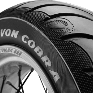 Tire - Cobra Chrome AV92 - Rear - 240/50R16 - 84V