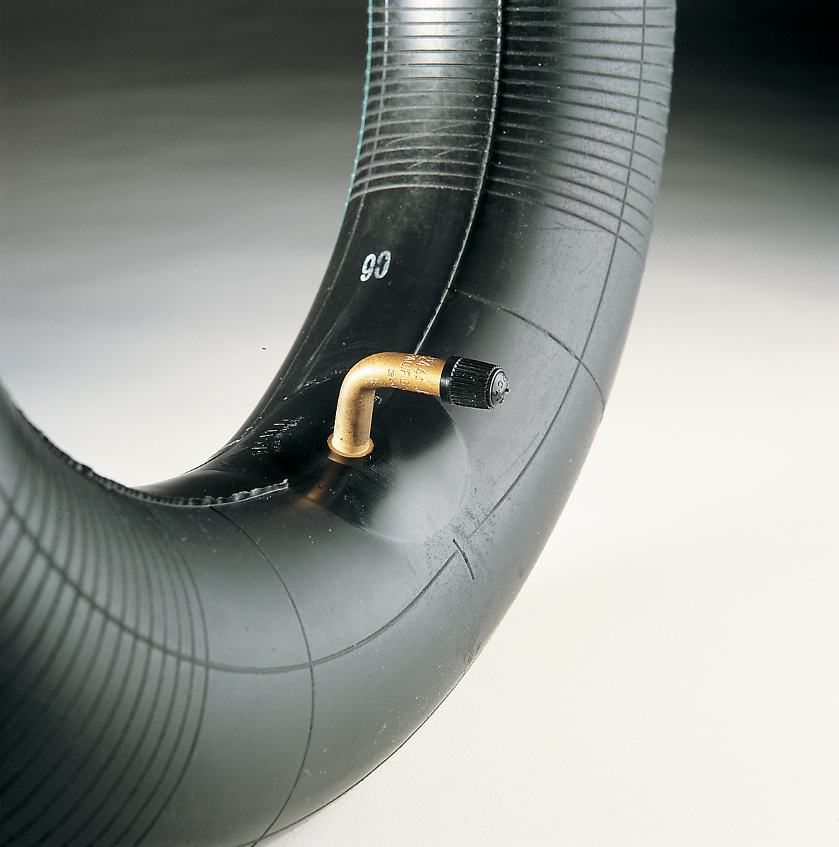 Inner Tube - Standard - 8" - TR-87 - 90° Center Metal Valve - Image 2